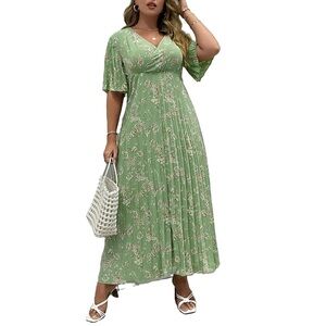 Women’s Plus Size Floral Pleated Maxi Dress